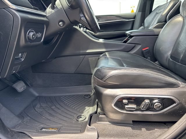 Used 2021 Jeep Grand Cherokee L Overland w/ Luxury Tech Group IV AWD/4WD image 34