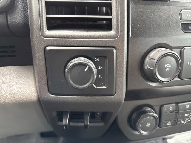 Used 2022 Ford F350 XL w/ STX Appearance Package AWD/4WD image 19