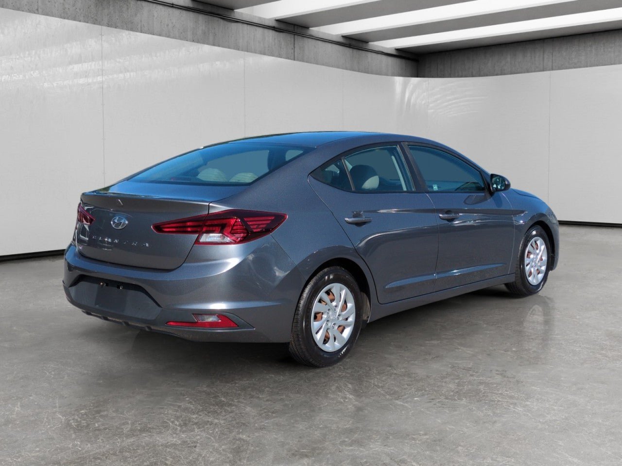 Used 2019 Hyundai Elantra SE FWD image 7