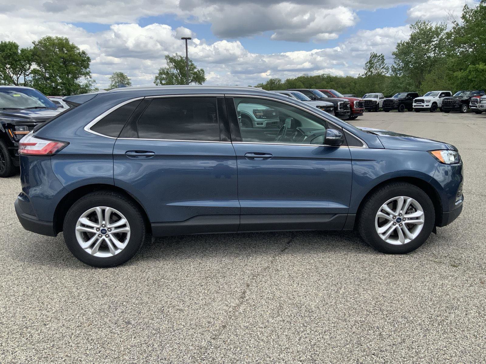 Used 2019 Ford Edge SEL w/ Equipment Group 201A AWD/4WD image 13