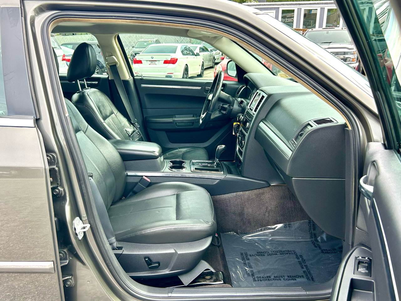 Used 2008 Chrysler 300 Touring w/ Comfort/Convenience Group image 16