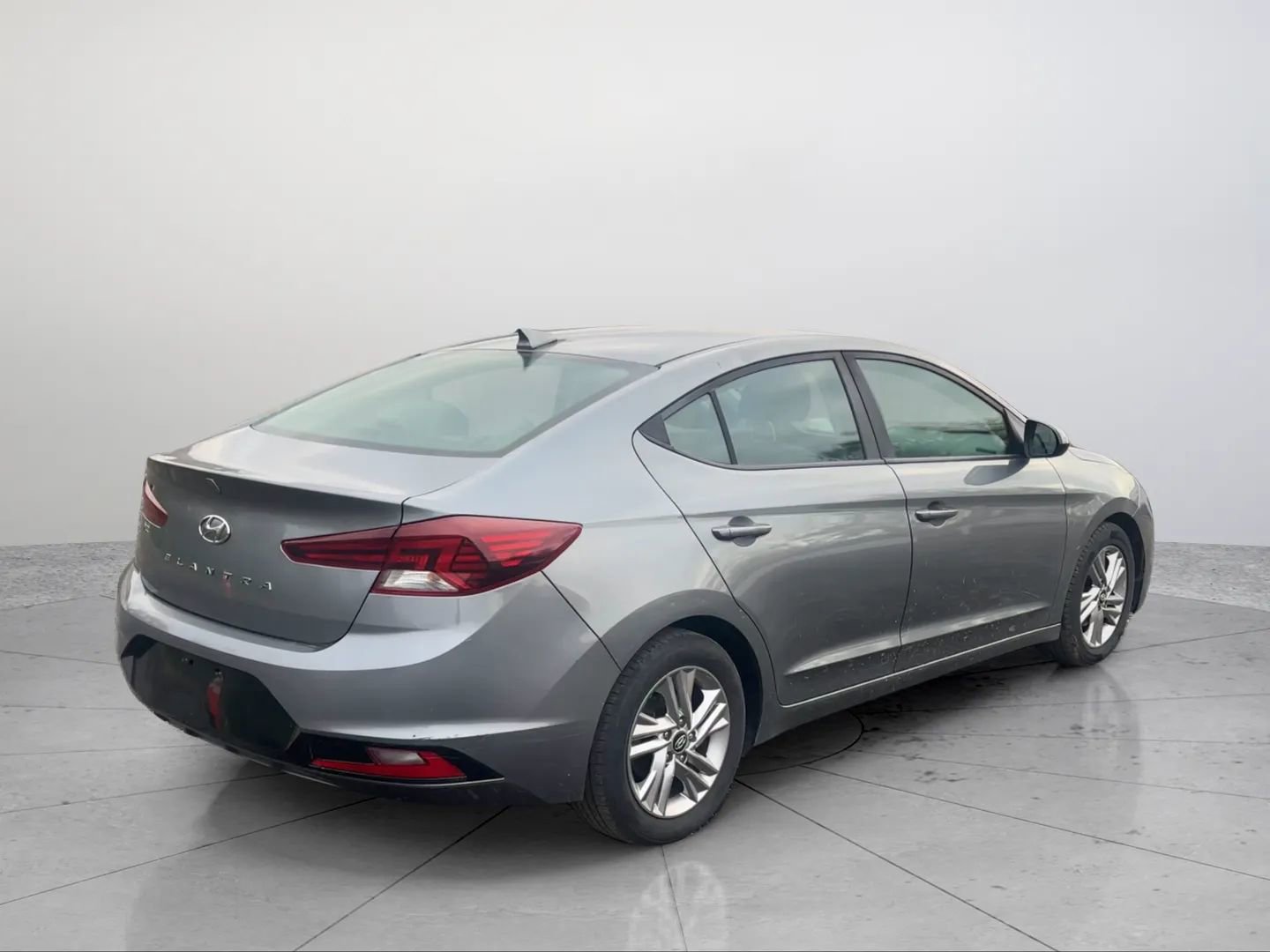 Used 2019 Hyundai Elantra SEL image 5