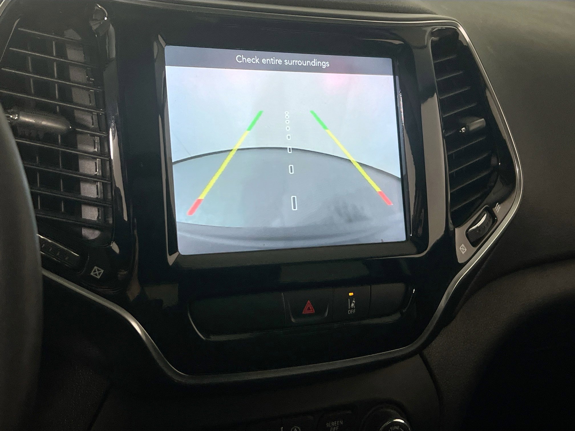 Used 2022 Jeep Cherokee Limited w/ Mopar Interior Package image 13