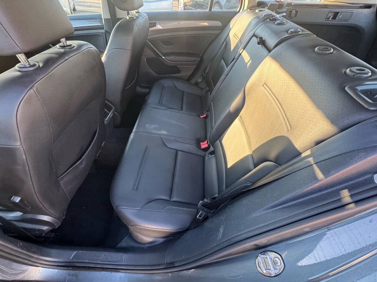 Used 2019 Volkswagen Golf Alltrack SE AWD/4WD image 16