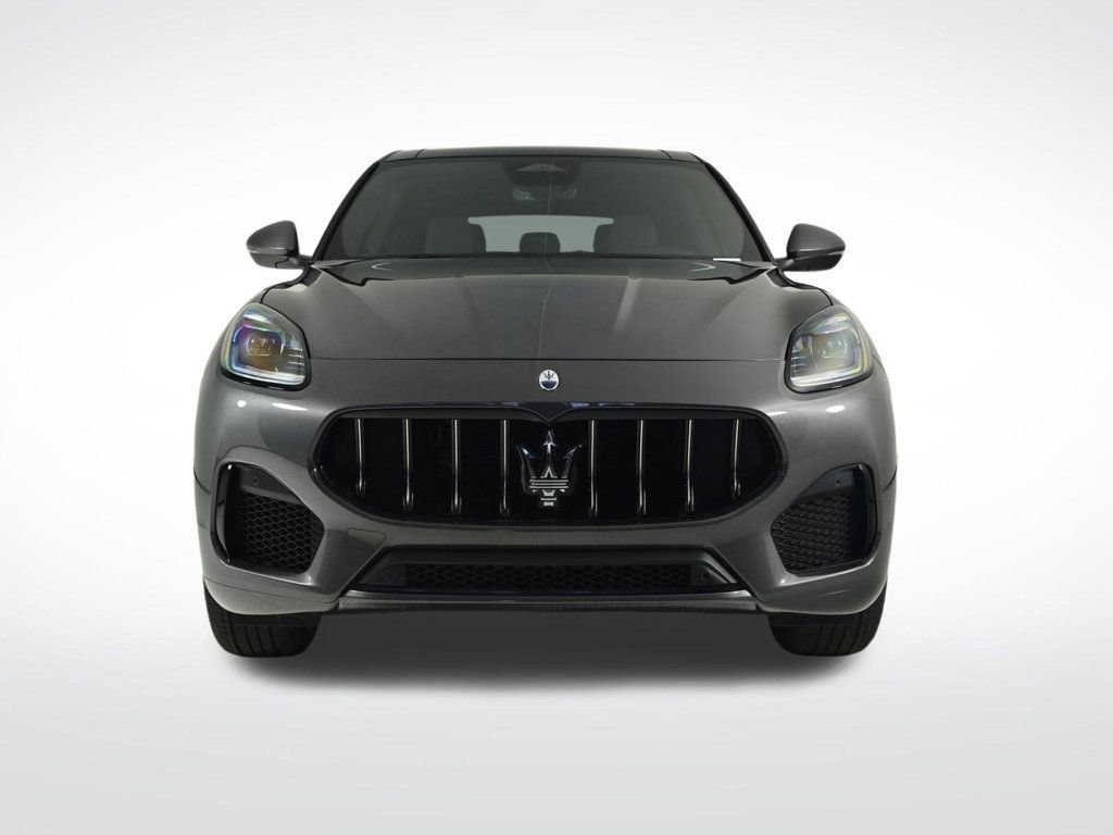 Used 2025 Maserati Grecale GT image 8