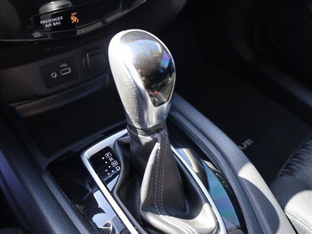 Used 2018 Nissan Rogue S image 16