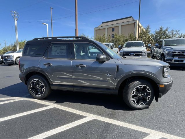 New 2026 Ford Bronco Sport Outer Banks w/ Outer Banks Tech Package+ AWD/4WD image 3