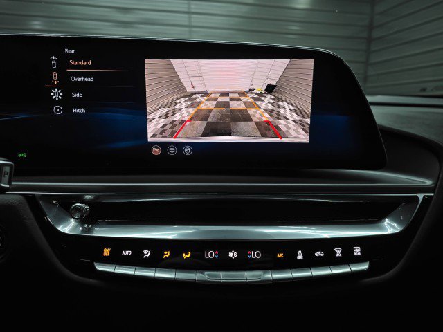 Used 2024 Cadillac Lyriq Tech w/ Driver Assist Package AWD/4WD image 27