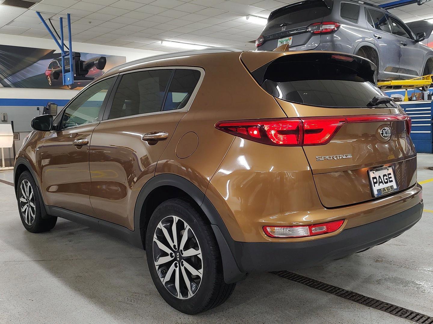 Used 2017 Kia Sportage EX image 25