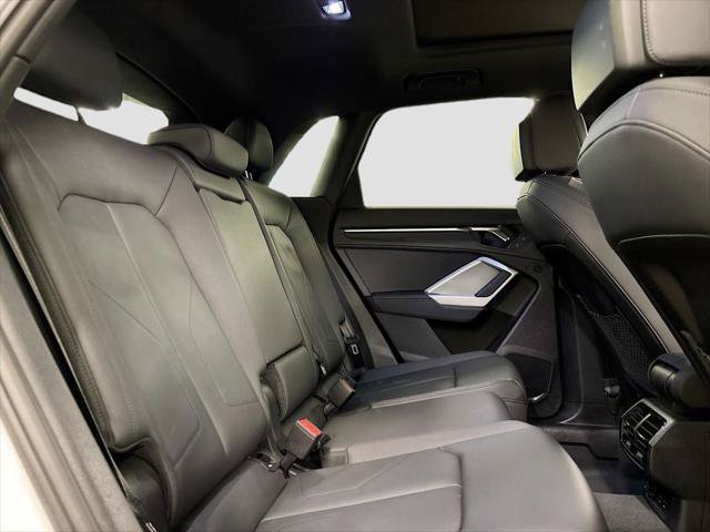 Certified 2025 Audi Q3 2.0T Premium w/ Convenience Package AWD/4WD image 16
