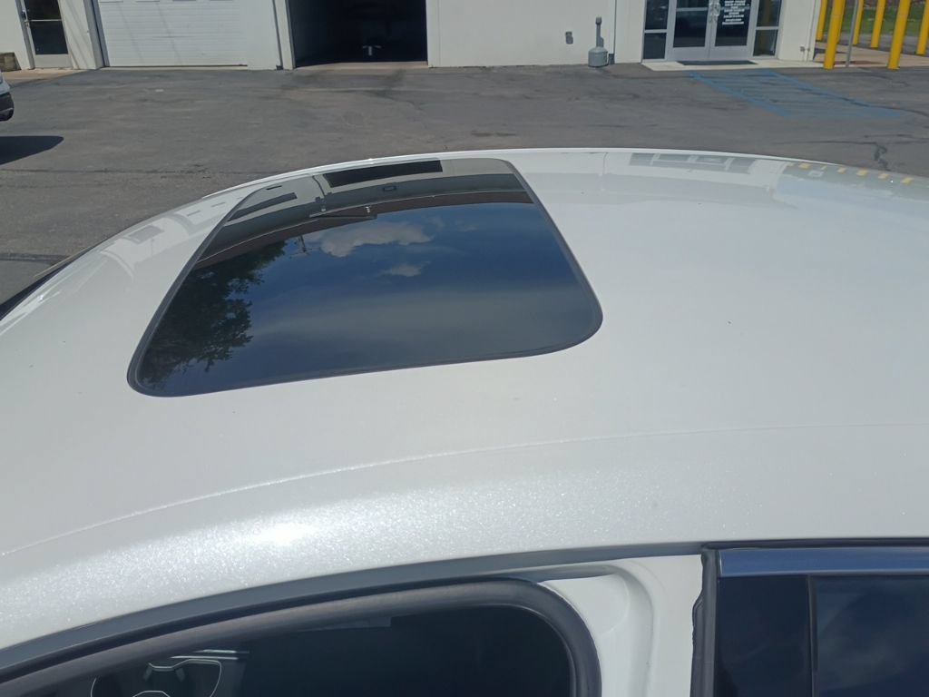 Used 2019 Honda Accord Touring image 10