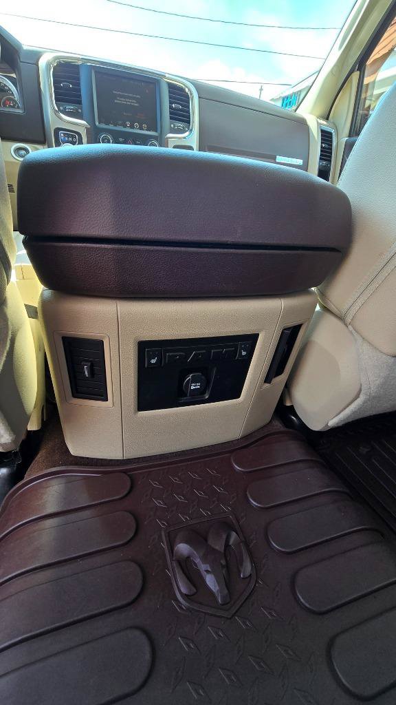 Used 2014 RAM 1500 Laramie w/ Convenience Group AWD/4WD image 19