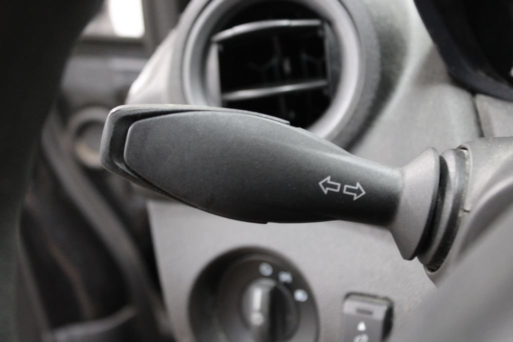 Used 2015 Ford Fiesta S FWD image 19