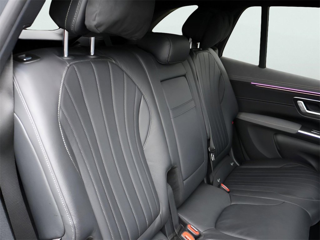 Used 2023 Mercedes-Benz EQS 580 4MATIC SUV image 14