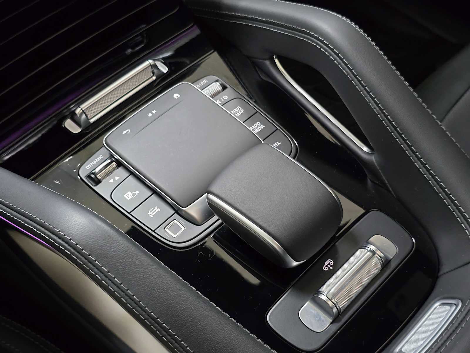 Certified 2025 Mercedes-Benz GLE 53 AMG 4MATIC Coupe image 32