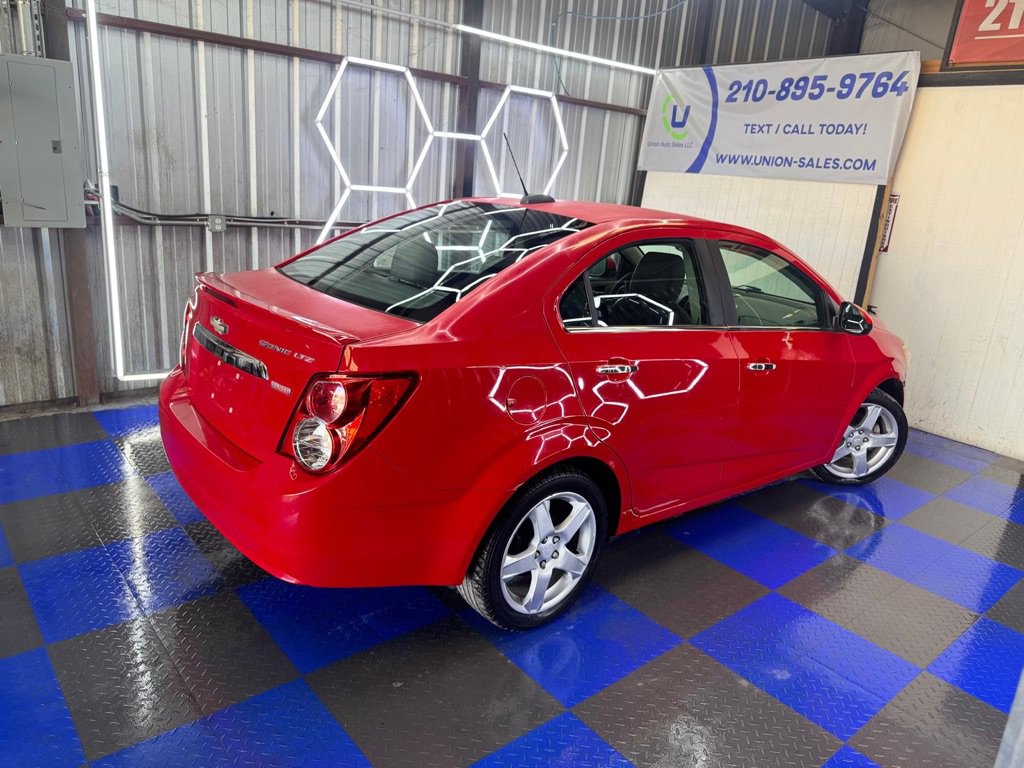Used 2016 Chevrolet Sonic LTZ FWD image 13