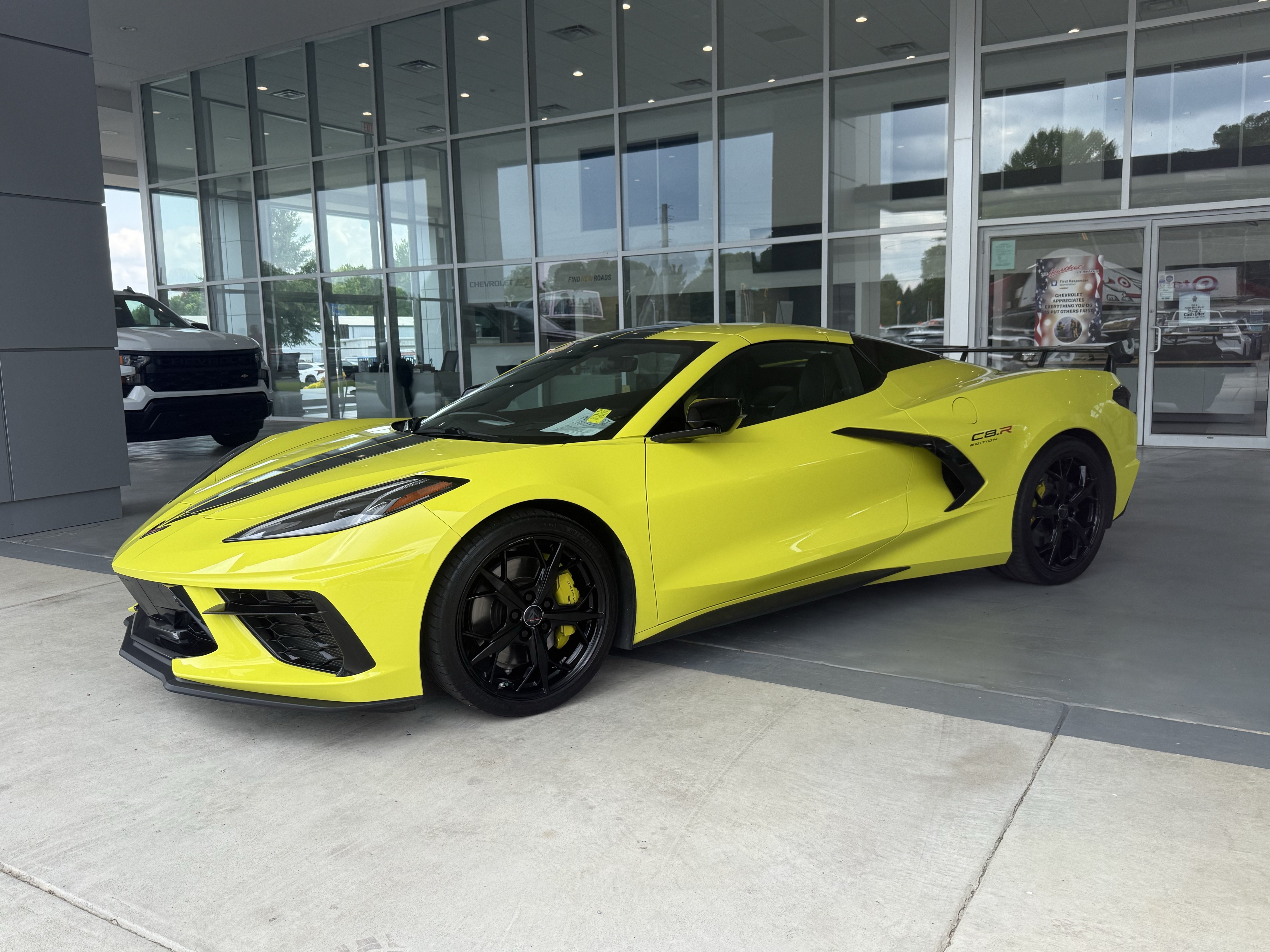 Used 2022 Chevrolet Corvette Stingray Premium Conv RWD image 4