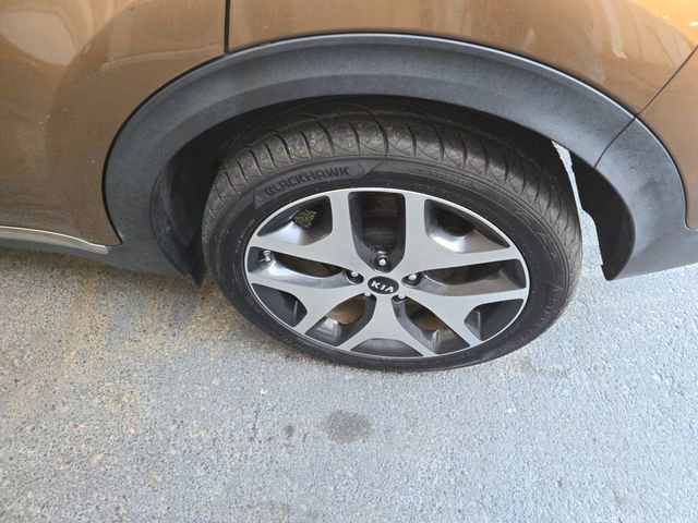 Used 2017 Kia Sportage SX image 22