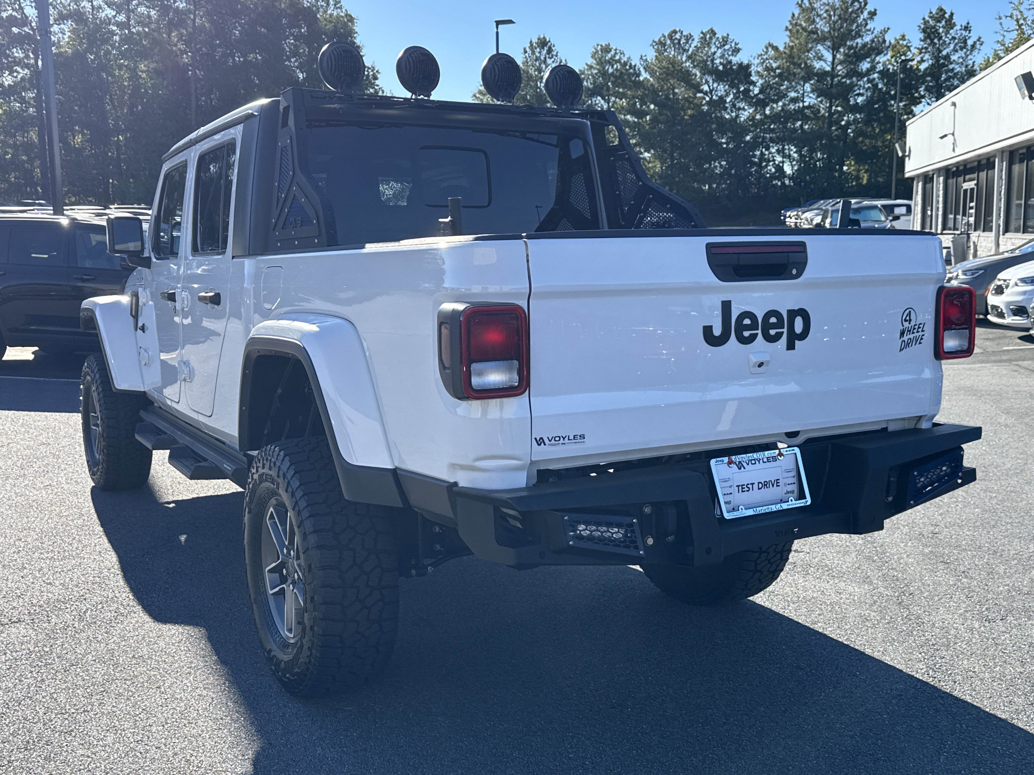 Used 2021 Jeep Gladiator Sport image 6