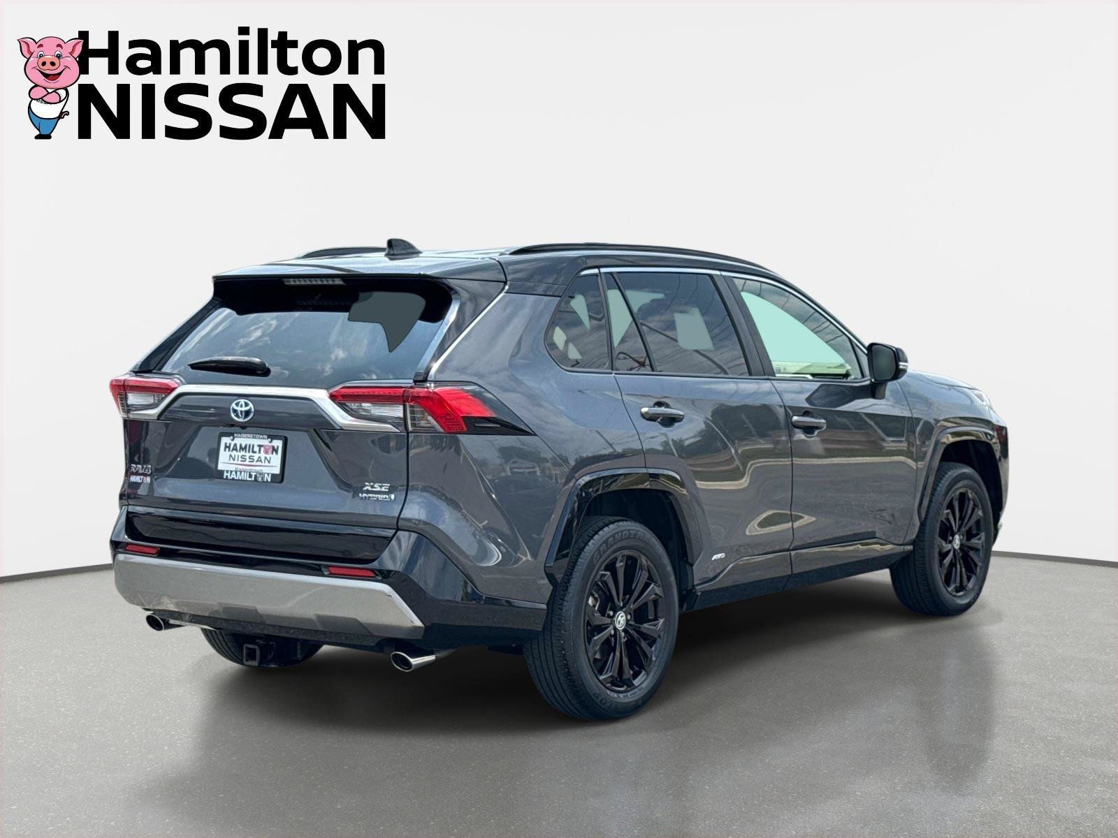 Used 2022 Toyota RAV4 XSE AWD/4WD image 2