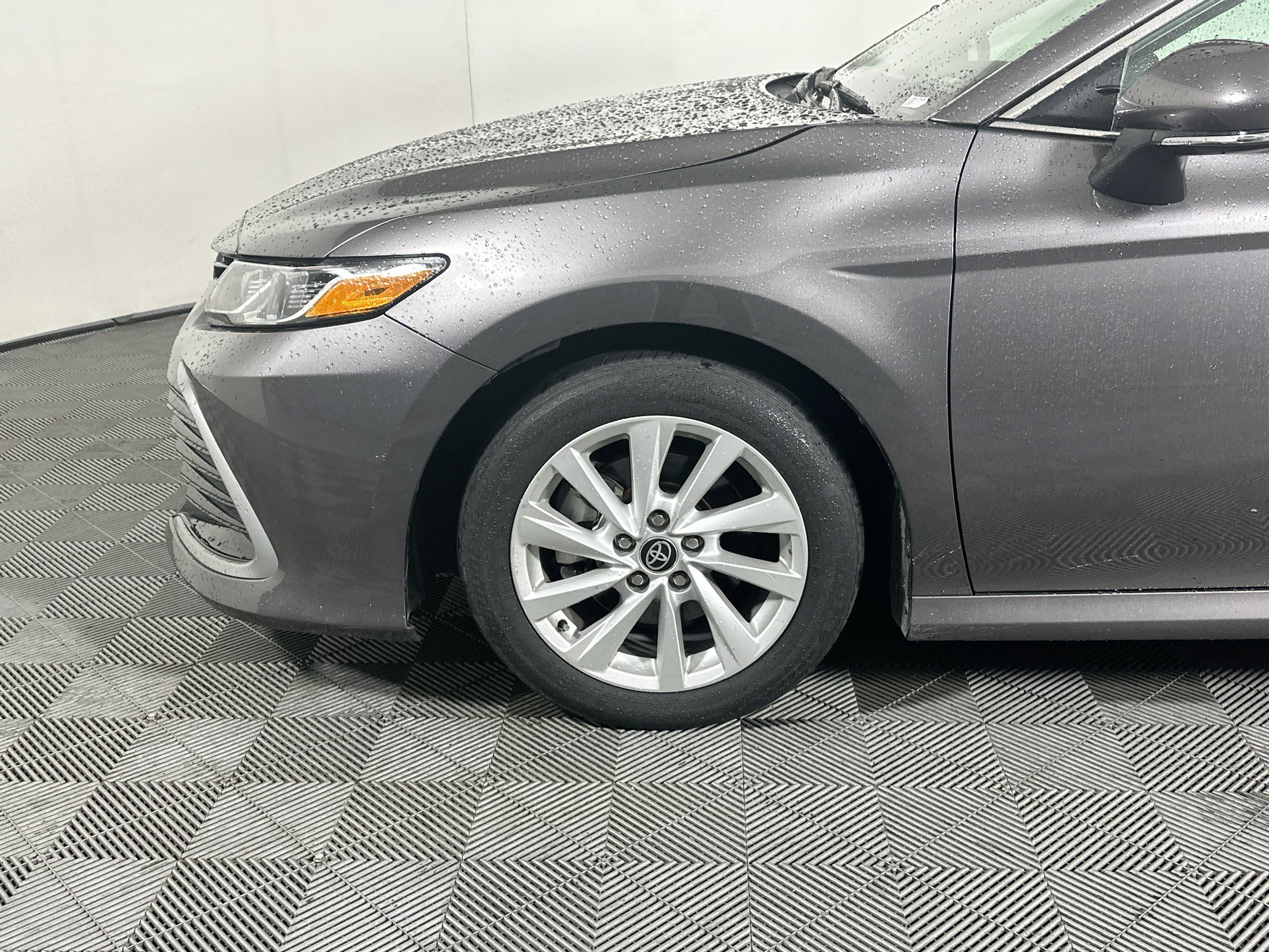 Used 2024 Toyota Camry LE w/ Convenience Package FWD image 11