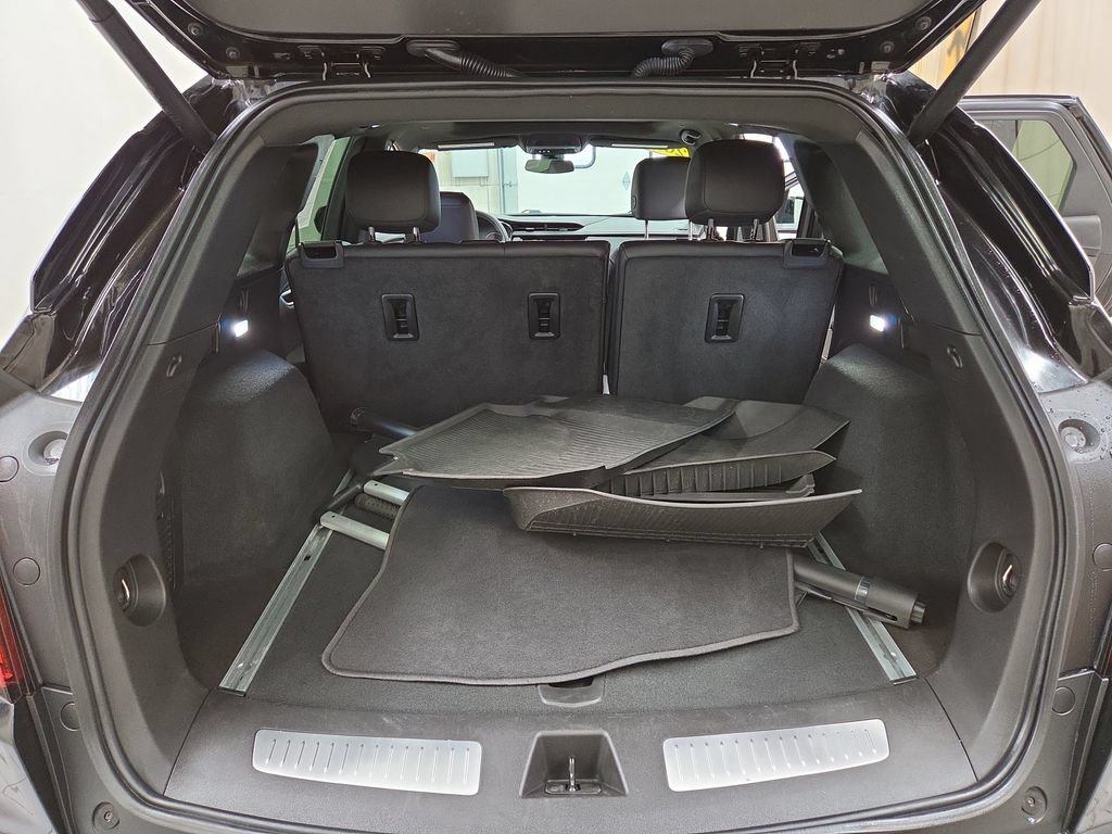 Used 2023 Cadillac XT5 Premium Luxury AWD/4WD image 9