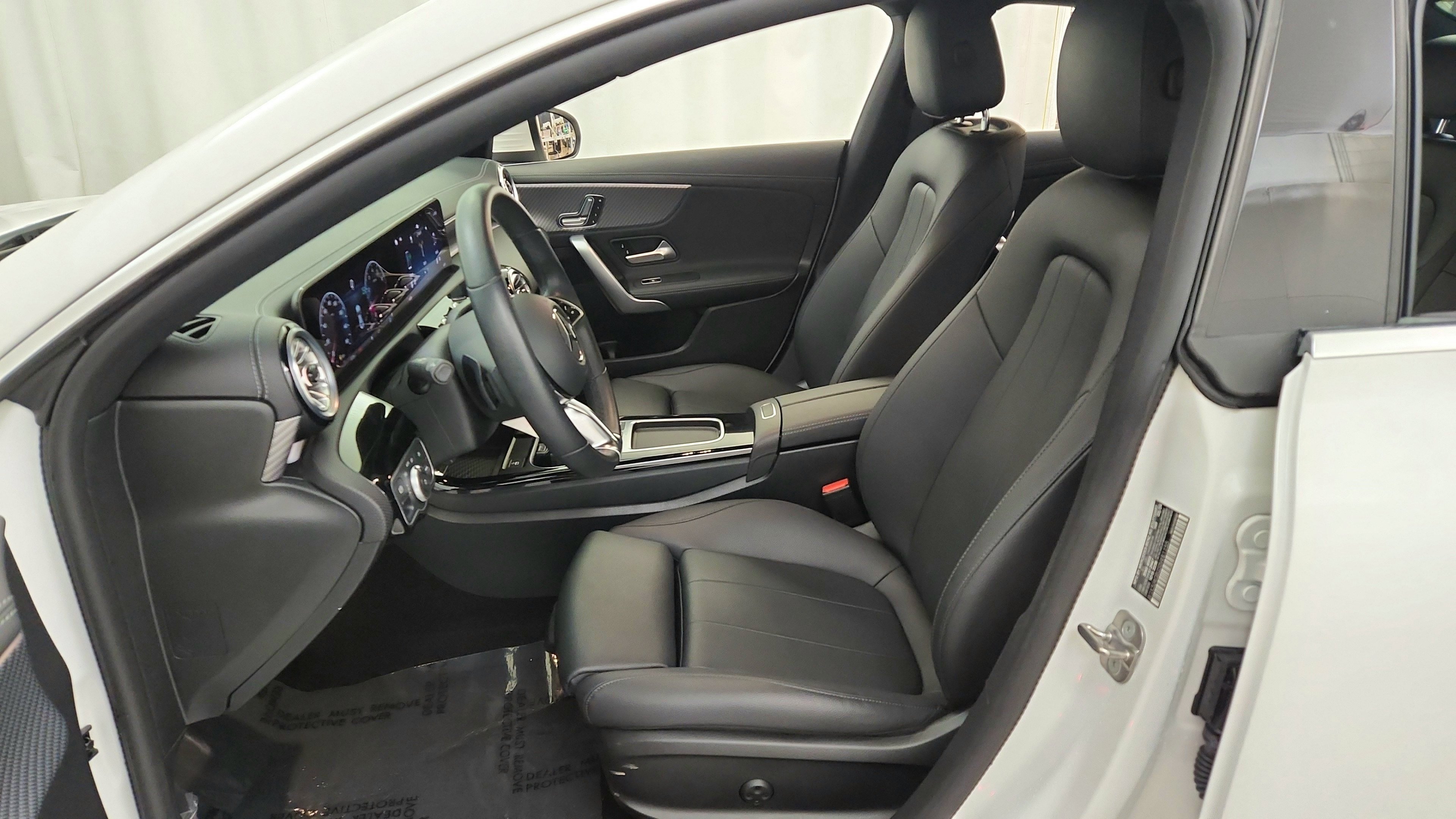 Used 2025 Mercedes-Benz CLA 250 image 21