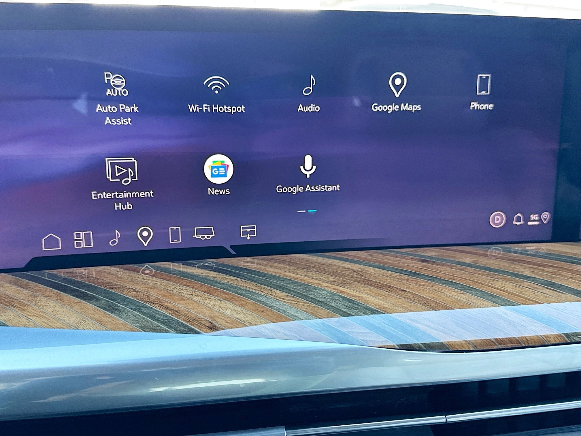 Used 2025 Cadillac Escalade ESV Sport Platinum image 32