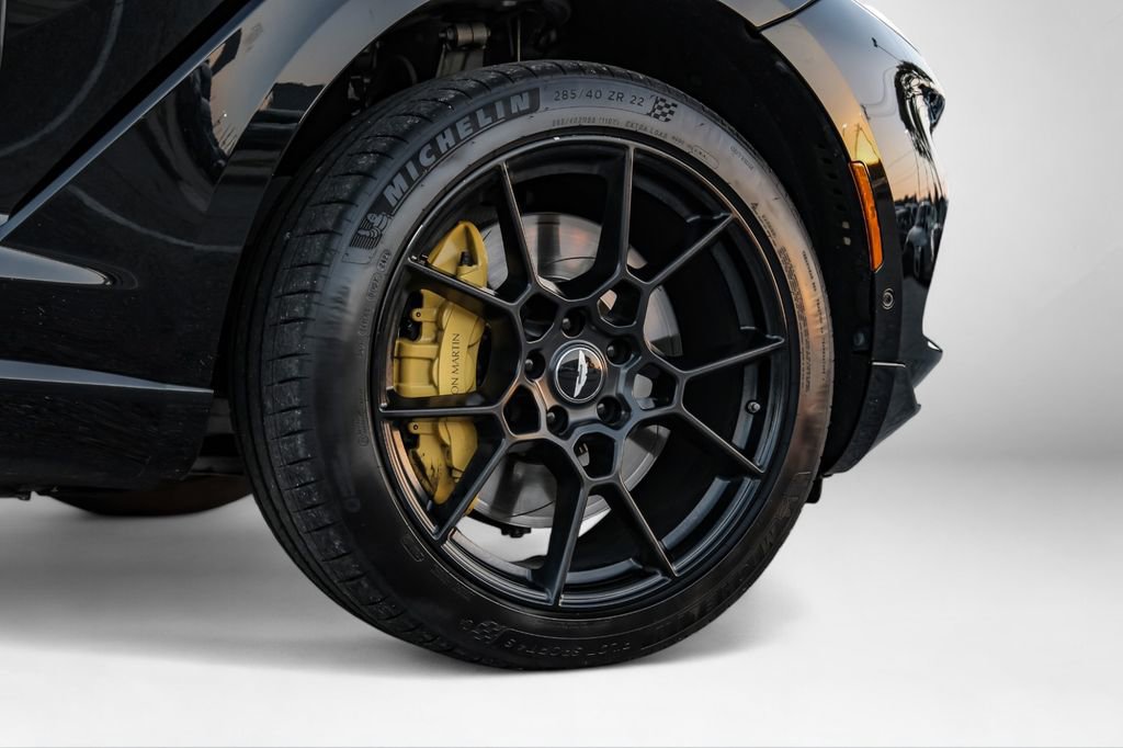 Used 2021 Aston Martin DBX image 59