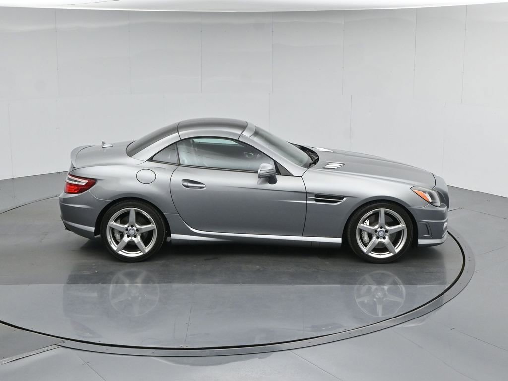 Used 2015 Mercedes-Benz SLK 250 image 34