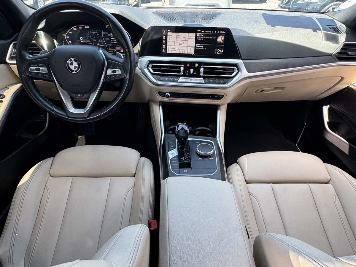 Used 2020 BMW 330i Sedan w/ Premium Package RWD image 19