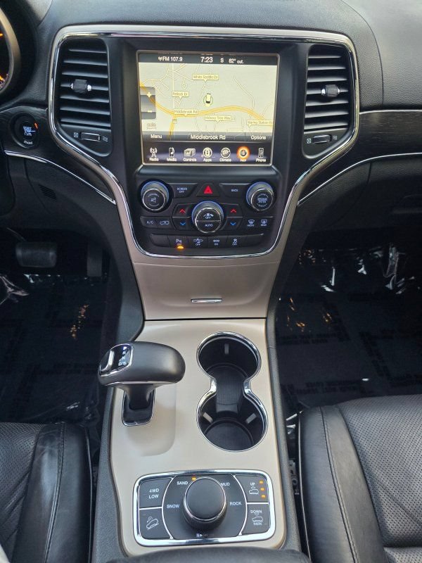 Used 2015 Jeep Grand Cherokee Summit AWD/4WD image 12