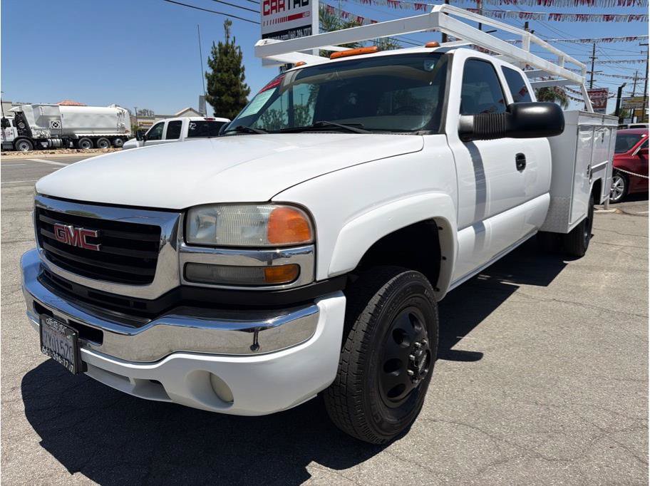 Used 2005 GMC Sierra 3500 SLE w/ Heavy-Duty Power Package RWD image 24