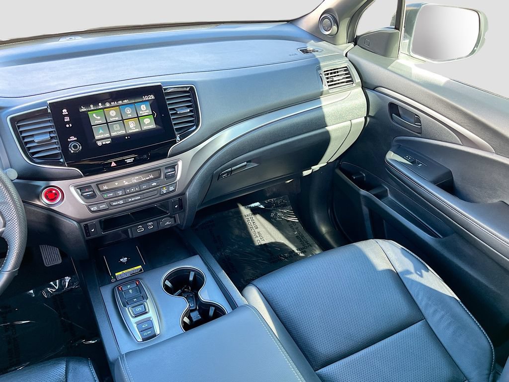Used 2025 Honda Passport EX-L image 23
