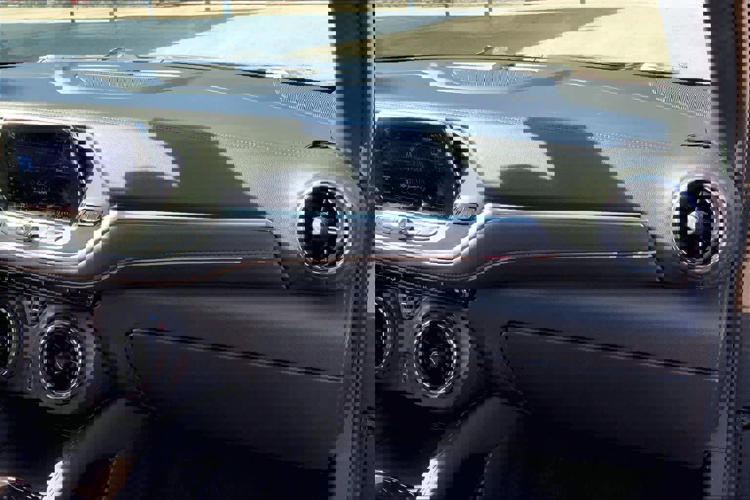 Used 2020 Chevrolet Blazer Premier w/ LPO, Floor Liner Package image 18