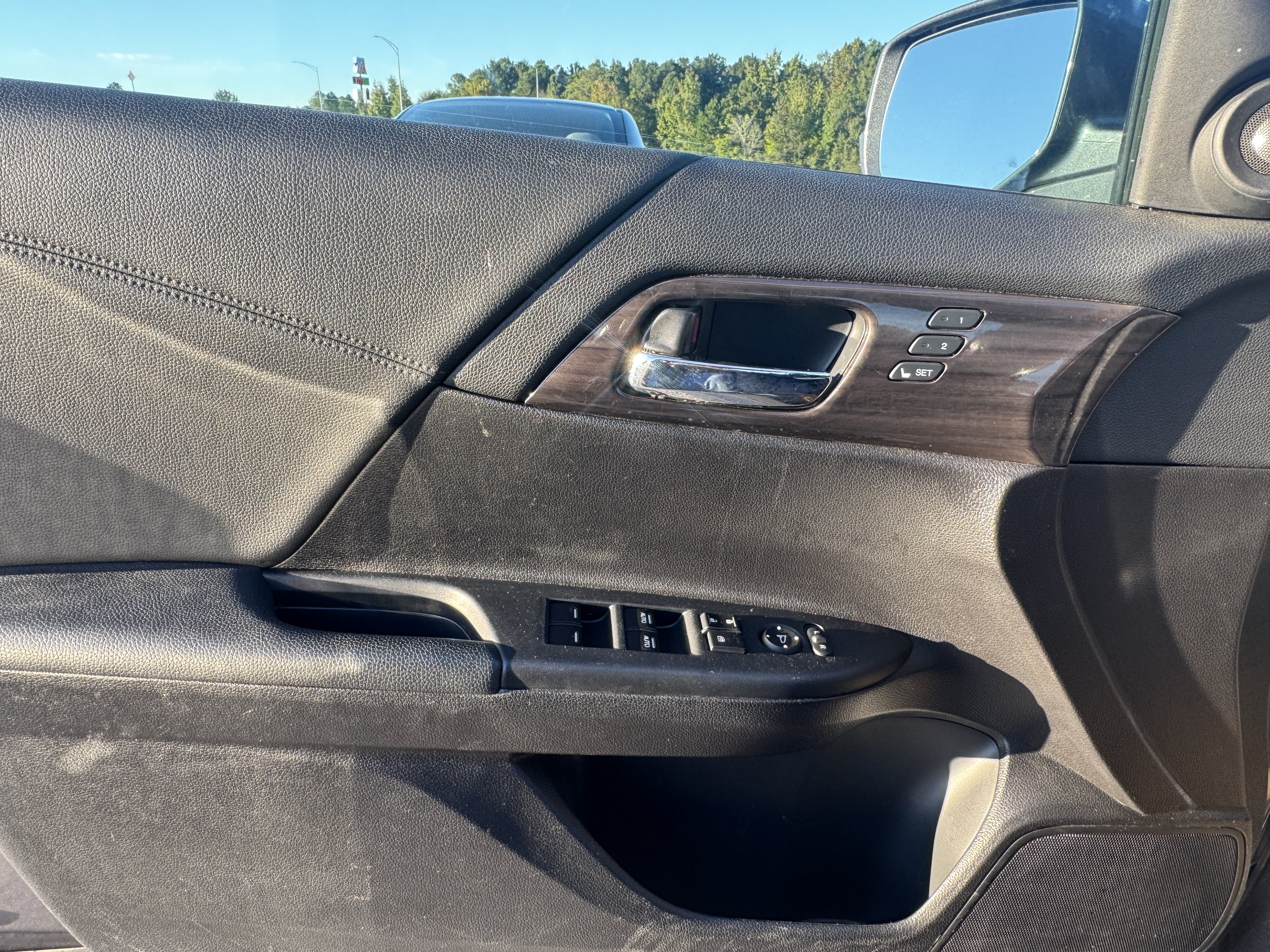 Used 2017 Honda Accord EX-L image 20