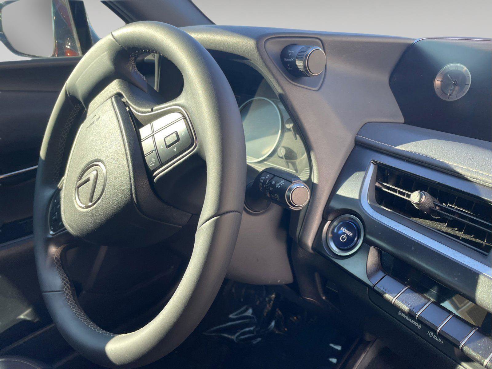 Used 2021 Lexus UX 250h w/ Accessory Package (Z2) image 25