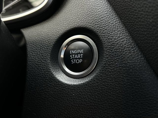Used 2025 Toyota Corolla SE FWD image 25