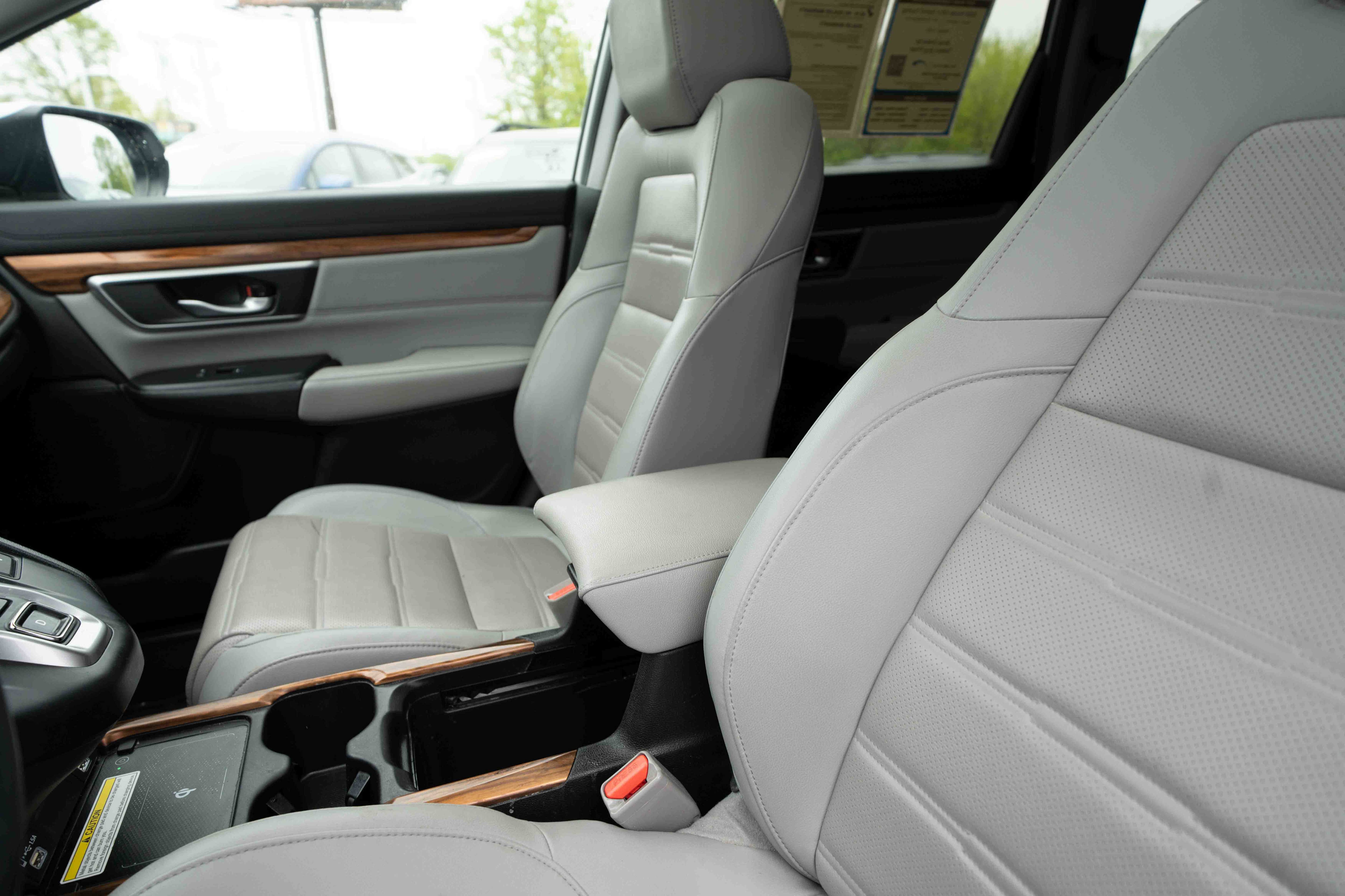 Used 2020 Honda CR-V Touring image 9