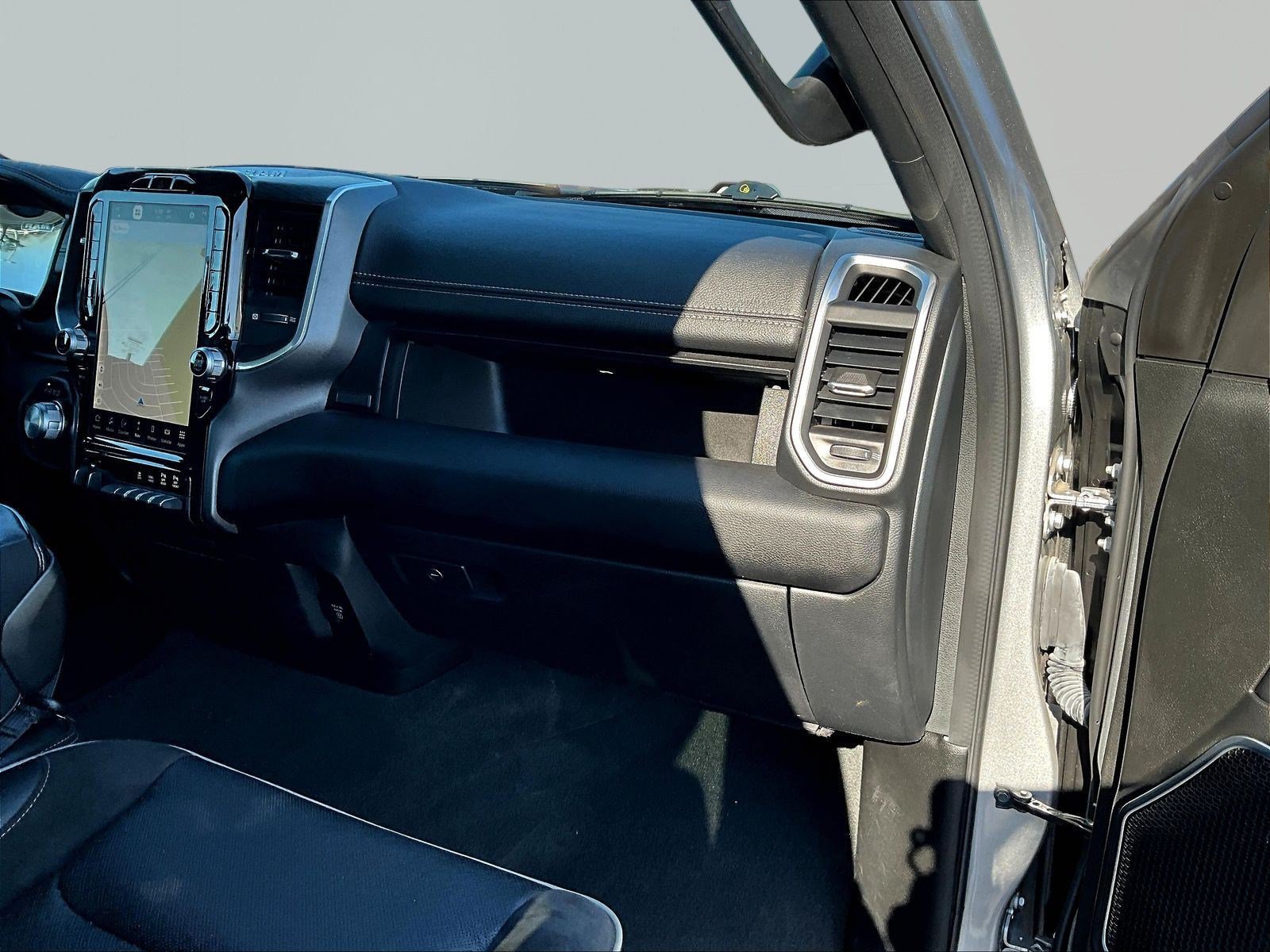Used 2023 RAM 1500 Laramie AWD/4WD image 25