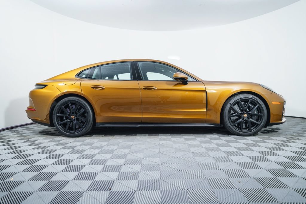 Certified 2025 Porsche Panamera GTS AWD/4WD image 8