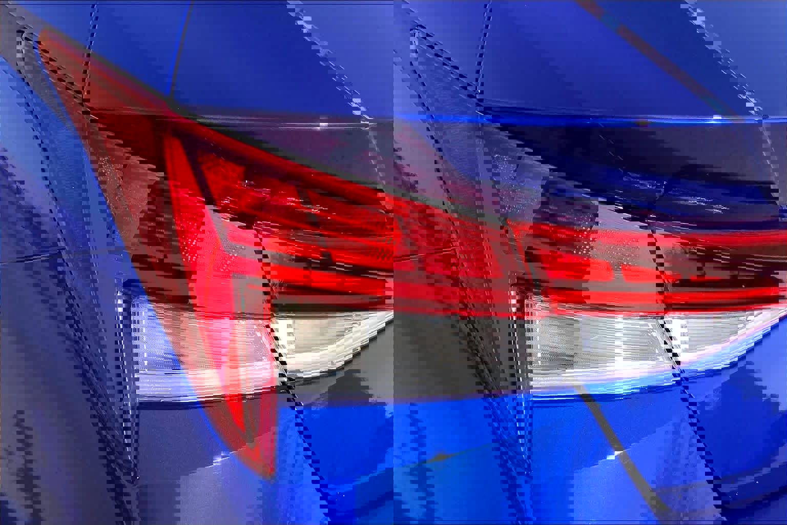 Used 2026 Hyundai Elantra Limited image 28