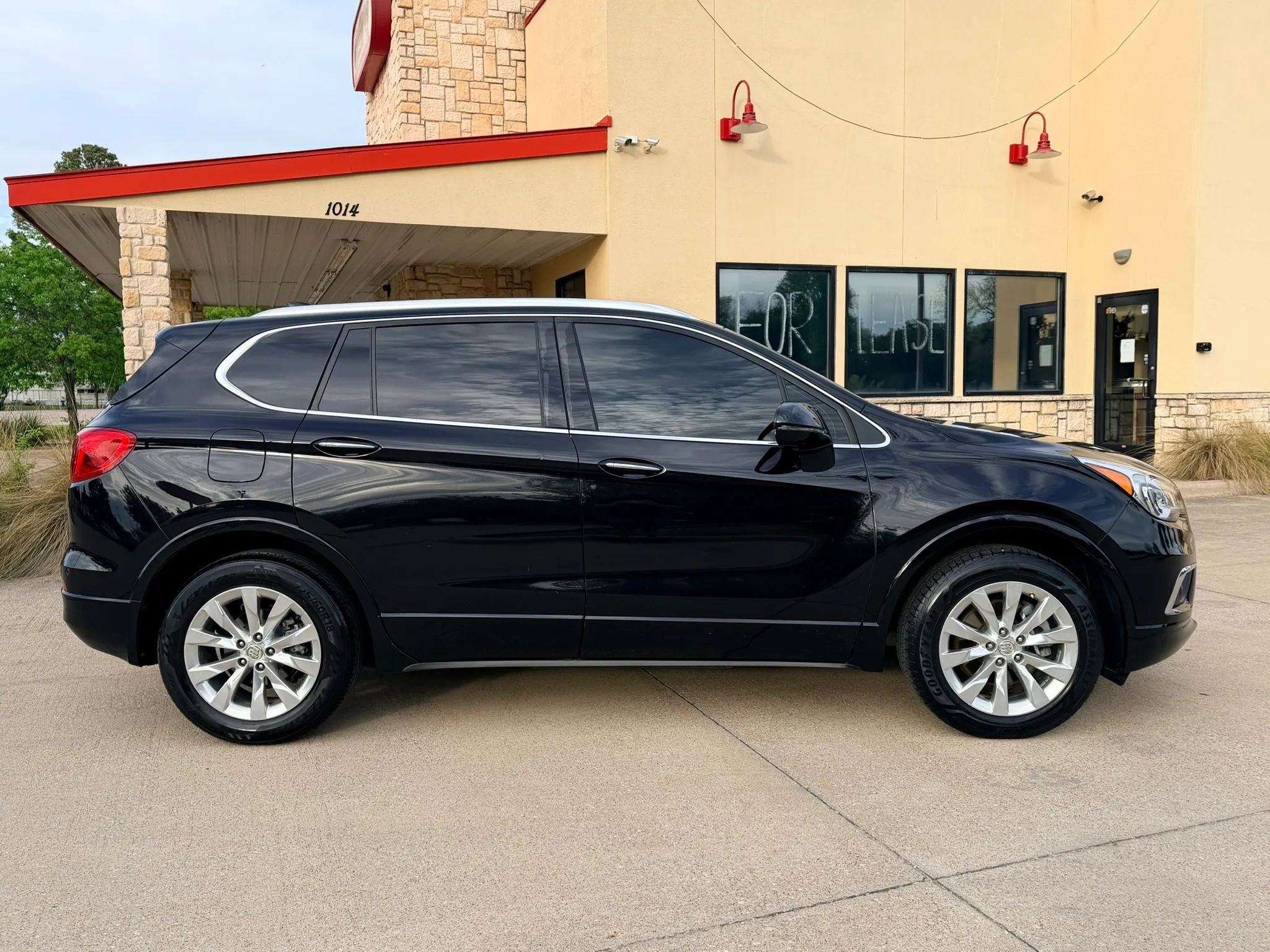 Used 2017 Buick Envision Essence image 6