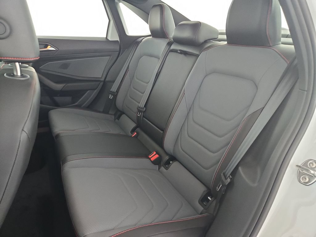 Used 2025 Volkswagen Jetta GLI Autobahn FWD image 29