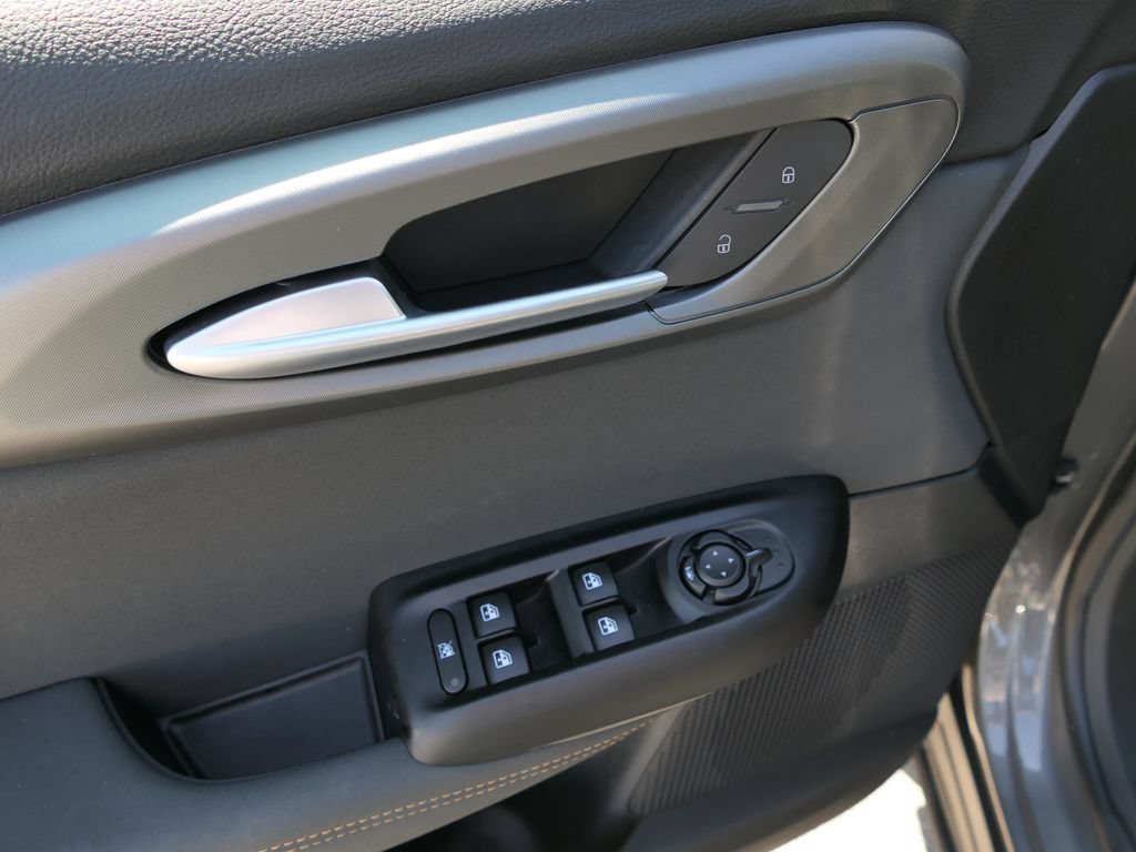 Used 2025 Alfa Romeo Tonale AWD/4WD image 12