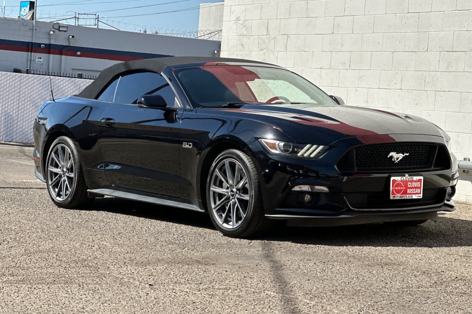 Used 2016 Ford Mustang GT Premium w/ Equipment Group 401A RWD image 10
