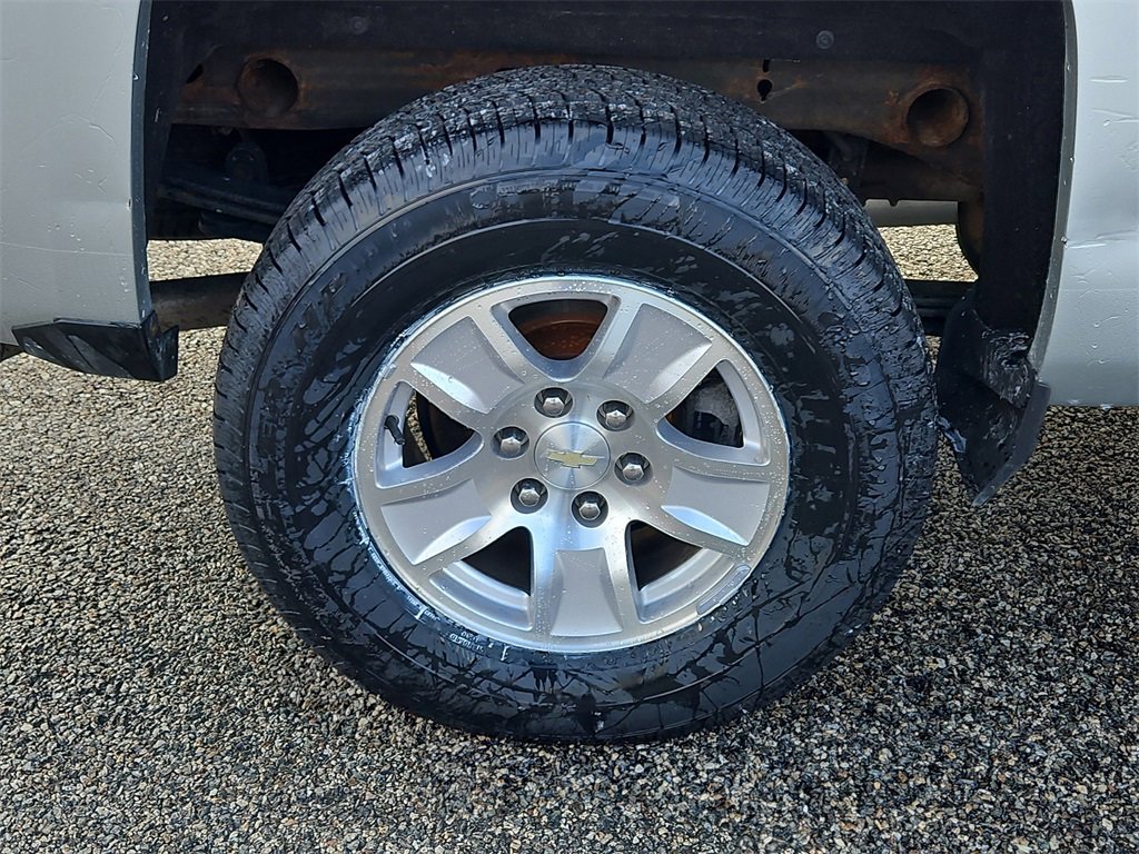 Used 2018 Chevrolet Silverado 1500 LT w/ All Star Edition image 9