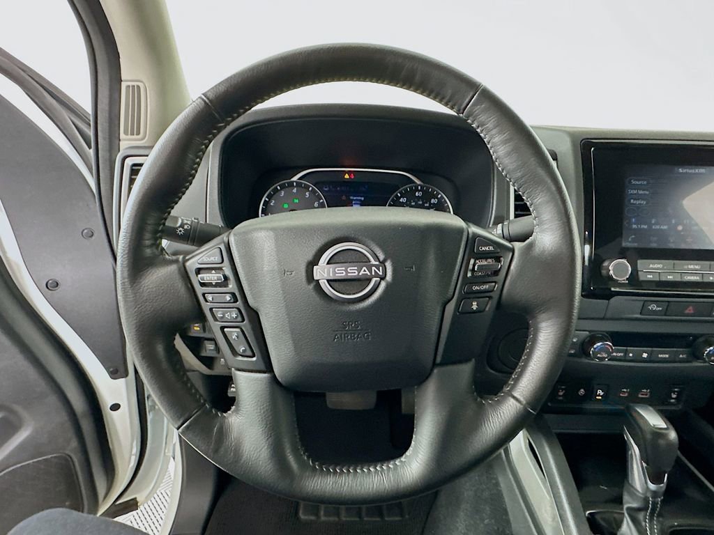 Used 2024 Nissan Frontier SV w/ Technology Package image 18