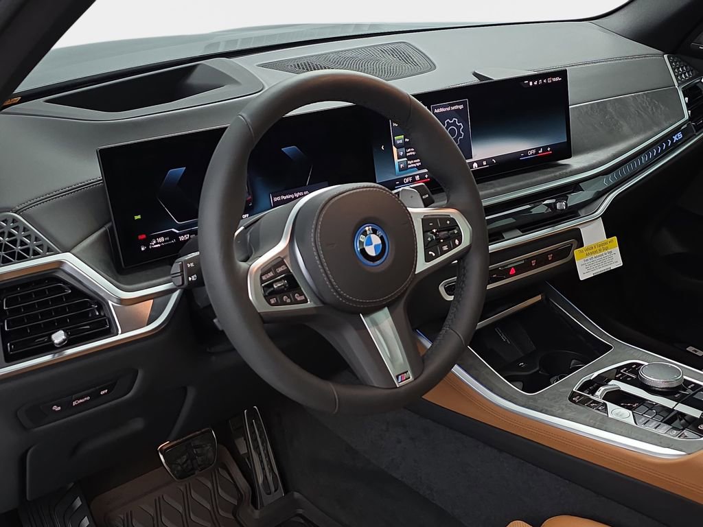 New 2026 BMW X5 xDrive50e w/ M Sport Package image 16