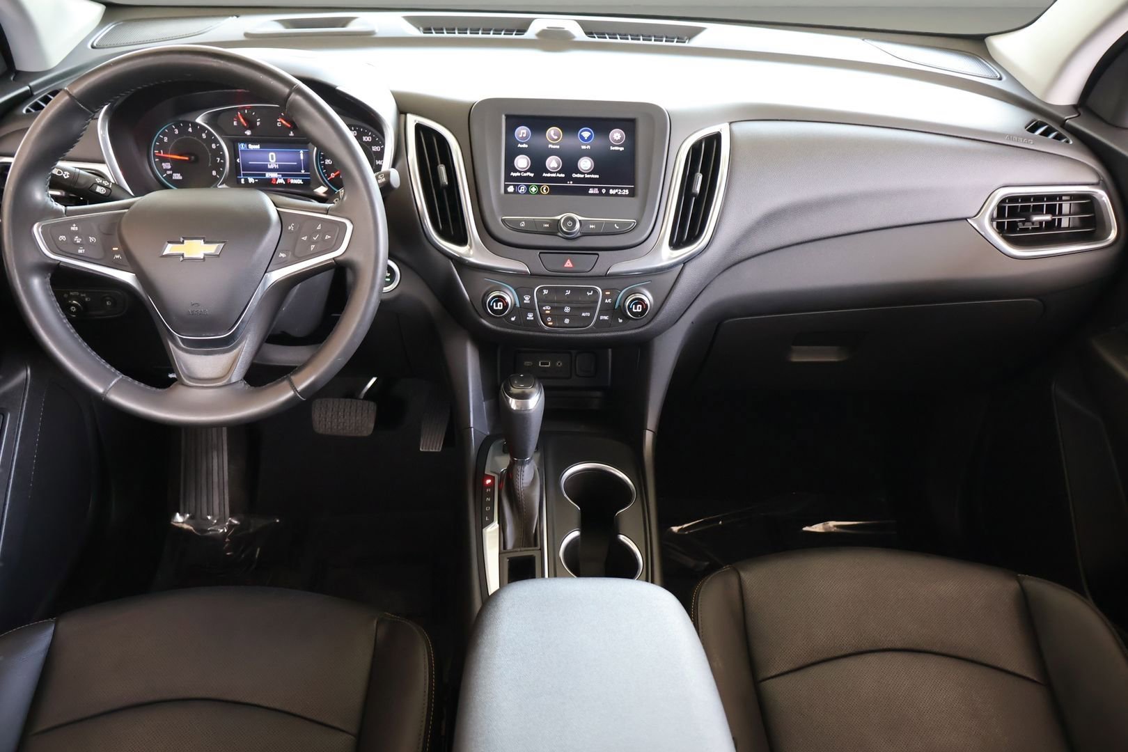 Used 2020 Chevrolet Equinox LT w/ Sport Edition image 14